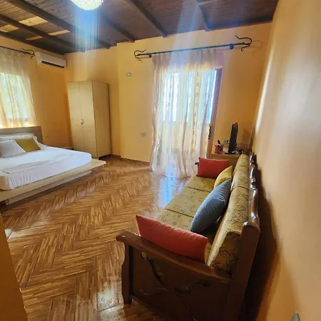 Altini Apartment Borsh